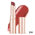 Hydrating glossy lipstick coral shade summer look - Évoque Beauty